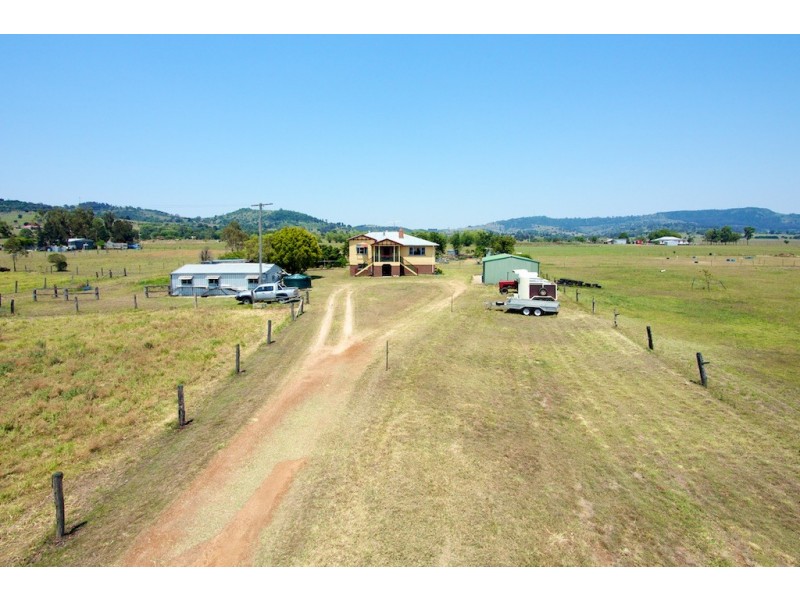 289 Lowood Minden Rd, Tarampa QLD 4311