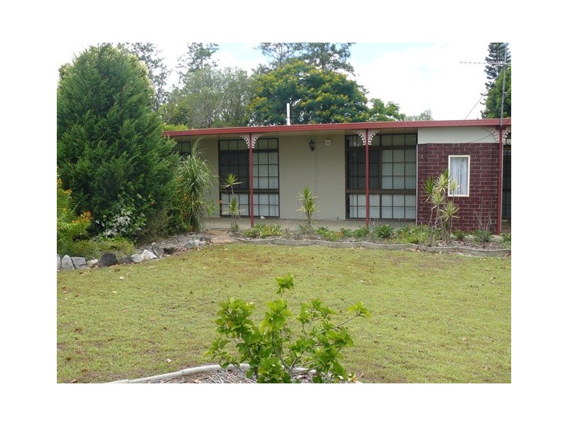 26 Powells Rd, Yamanto QLD 4305