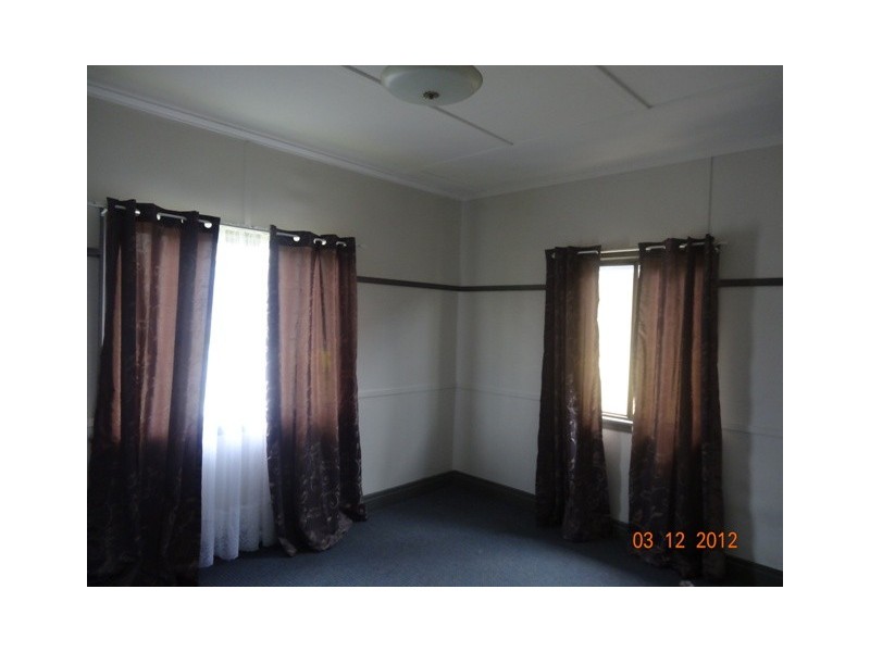 20 Wattle Street, North Booval QLD 4304