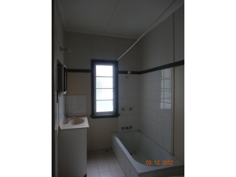 20 Wattle Street, North Booval QLD 4304