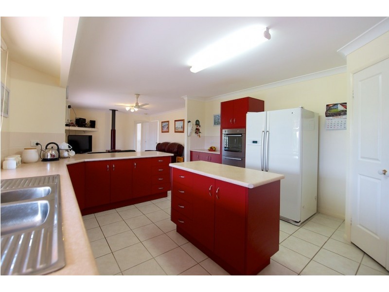984 Brisbane Valley Highway, Fairney View QLD 4306