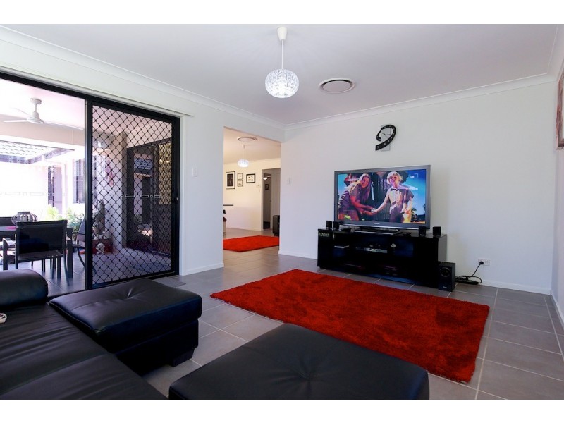 2 Noblewood Cr, Fernvale QLD 4306