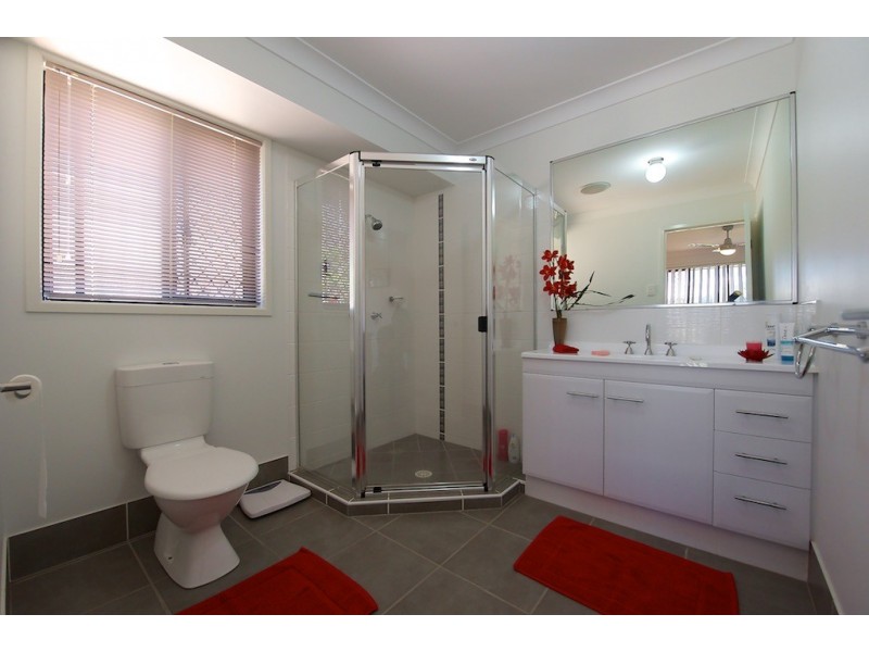 2 Noblewood Cr, Fernvale QLD 4306