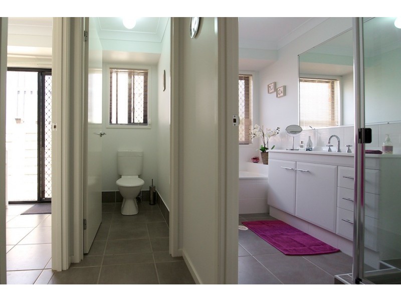 2 Noblewood Cr, Fernvale QLD 4306