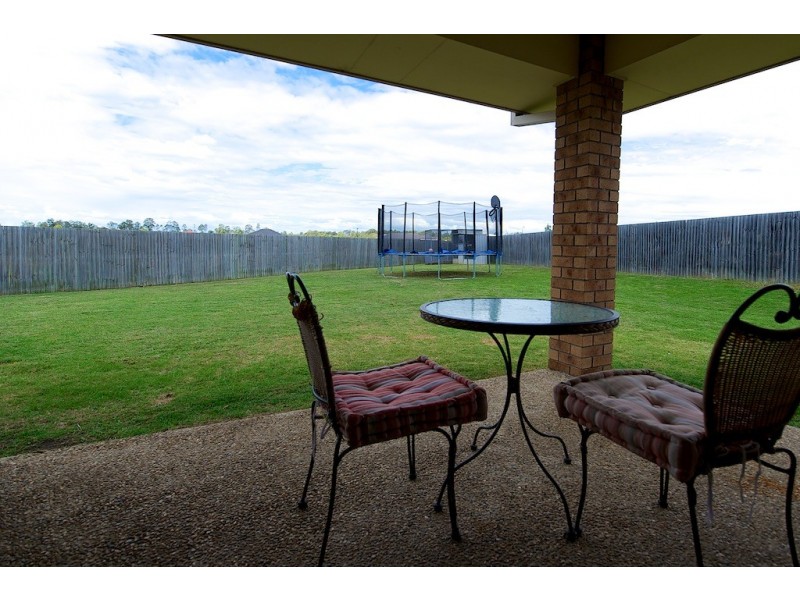 10 Jared Circuit, Yamanto QLD 4305