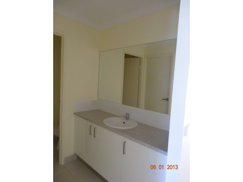 18 Peregrine Drive, Lowood QLD 4311