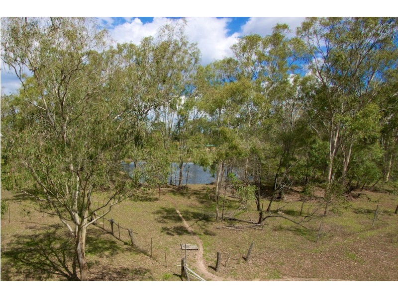 14 Zischkes rd, Coominya QLD 4311
