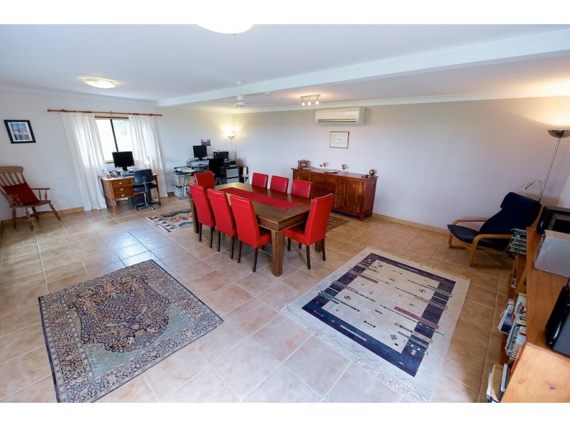 494 Fernvale Rd, Glamorgan Vale QLD 4306