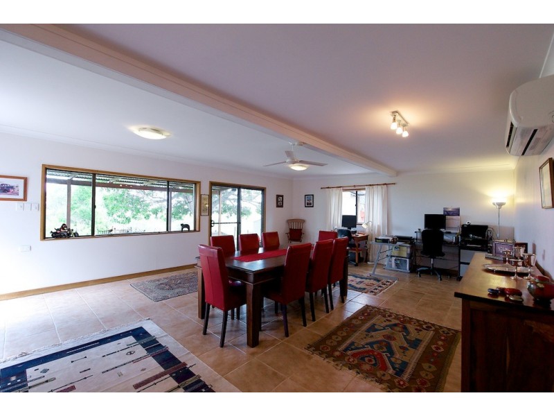494 Fernvale Rd, Glamorgan Vale QLD 4306