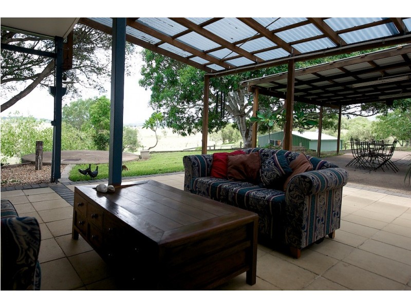 494 Fernvale Rd, Glamorgan Vale QLD 4306
