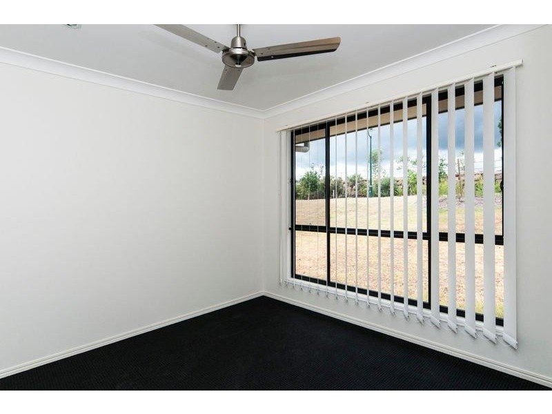 31 Friendship Pl, Brassall QLD 4305