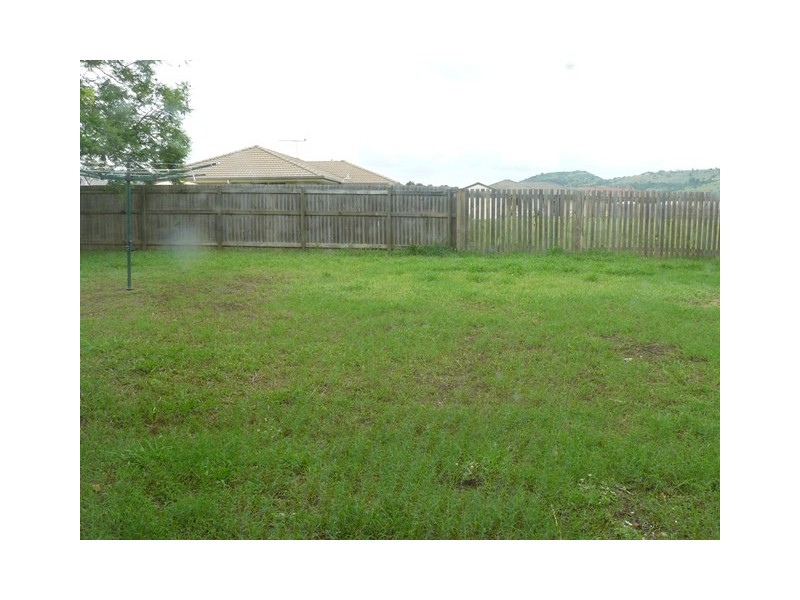 24 Don Street, Lowood QLD 4311