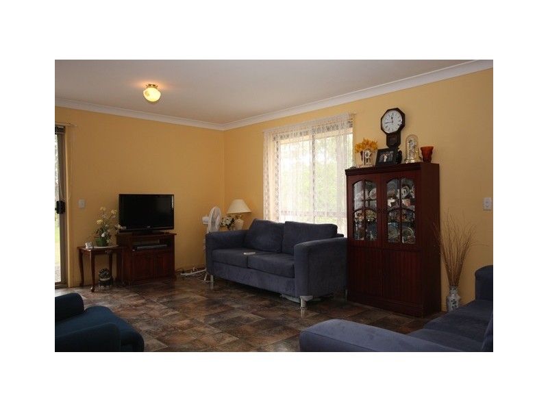 12 Oak St, Brightview QLD 4311