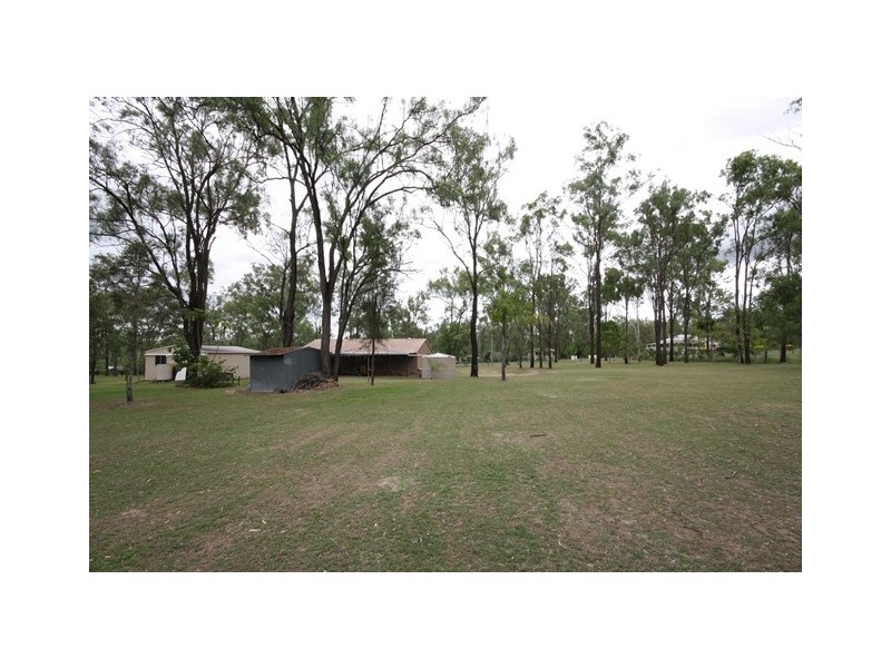 12 Oak St, Brightview QLD 4311
