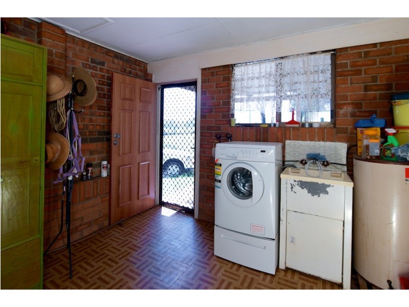 76 Mockers Road, Fairney View QLD 4306