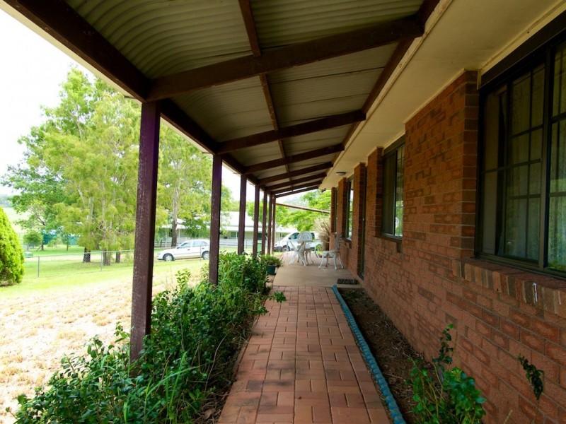 76 Mockers Road, Fairney View QLD 4306