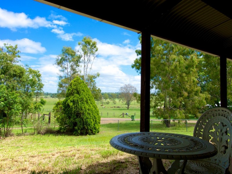 76 Mockers Road, Fairney View QLD 4306