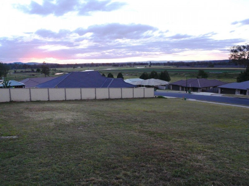 52 Titmarsh Cct, Fernvale QLD 4306