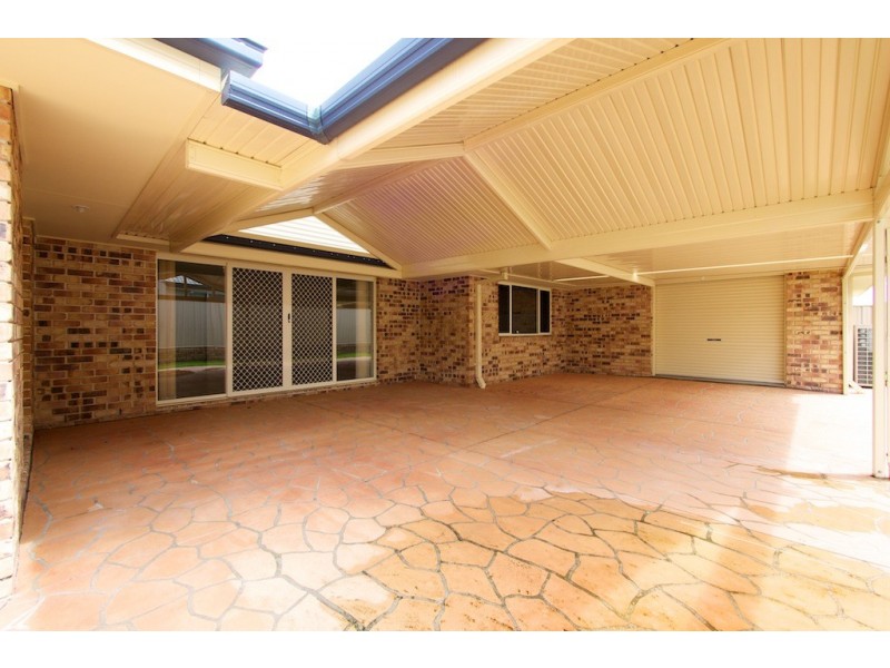 24 Chestnut Drive, Flinders View QLD 4305