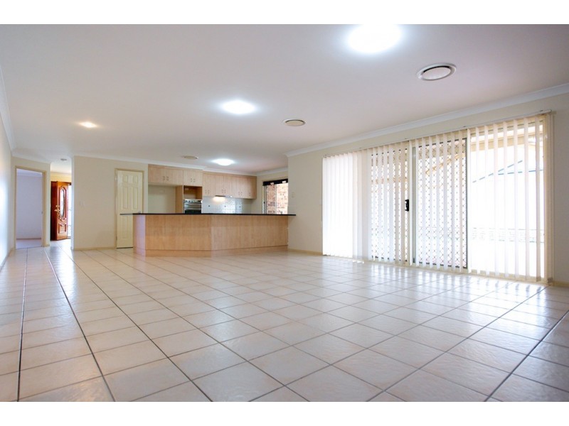 24 Chestnut Drive, Flinders View QLD 4305