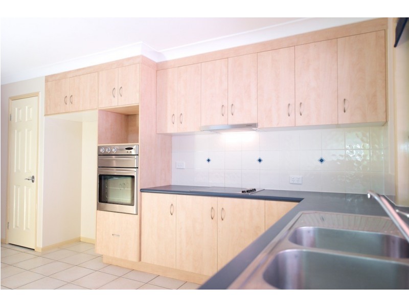 24 Chestnut Drive, Flinders View QLD 4305