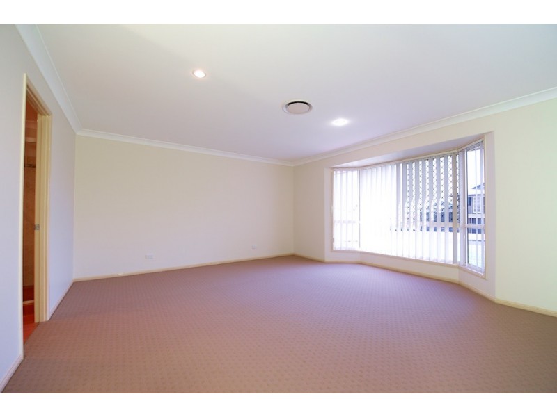 24 Chestnut Drive, Flinders View QLD 4305