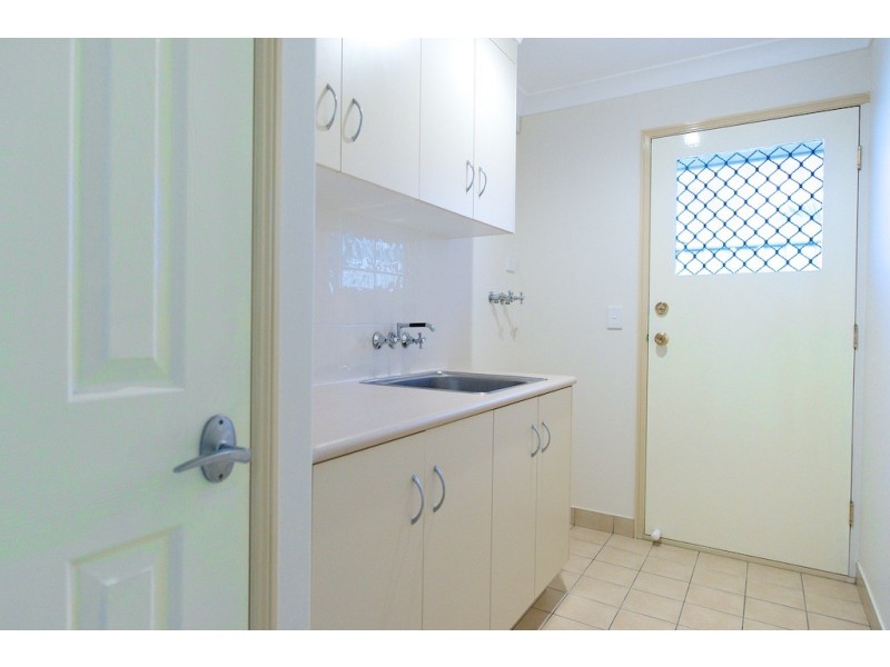 24 Chestnut Drive, Flinders View QLD 4305