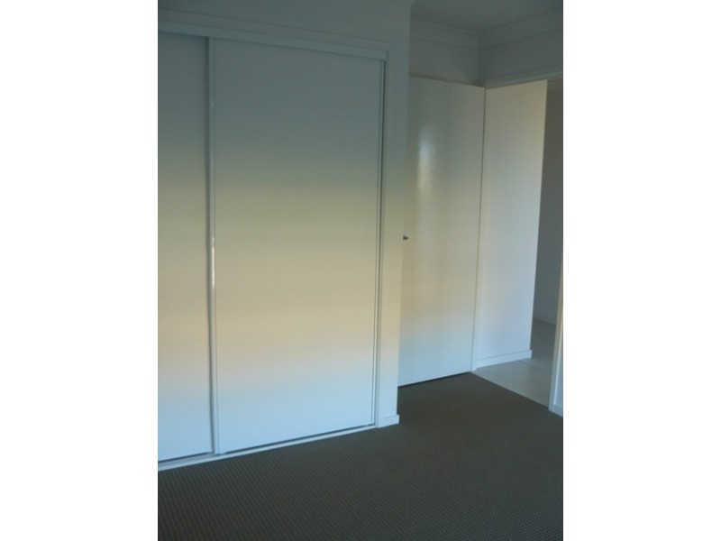 22 Peregrine Drive, Lowood QLD 4311