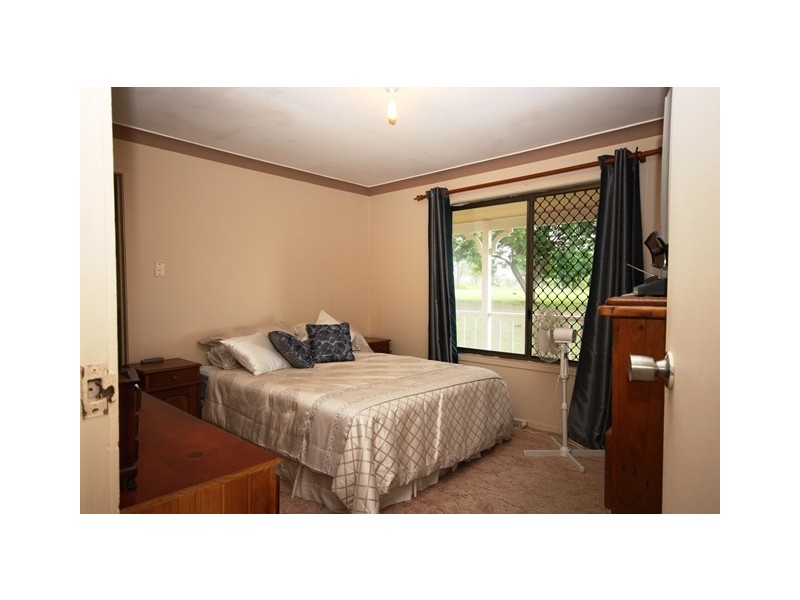 93 Hecks Rd, Glamorgan Vale QLD 4306