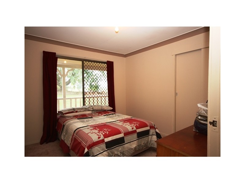 93 Hecks Rd, Glamorgan Vale QLD 4306