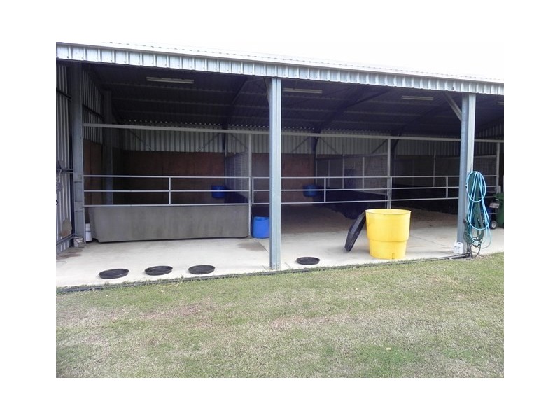 93 Hecks Rd, Glamorgan Vale QLD 4306