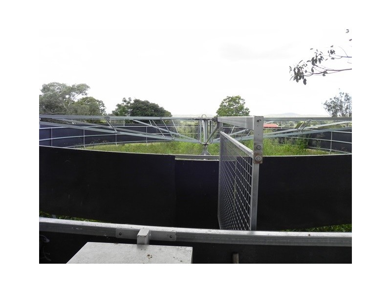93 Hecks Rd, Glamorgan Vale QLD 4306