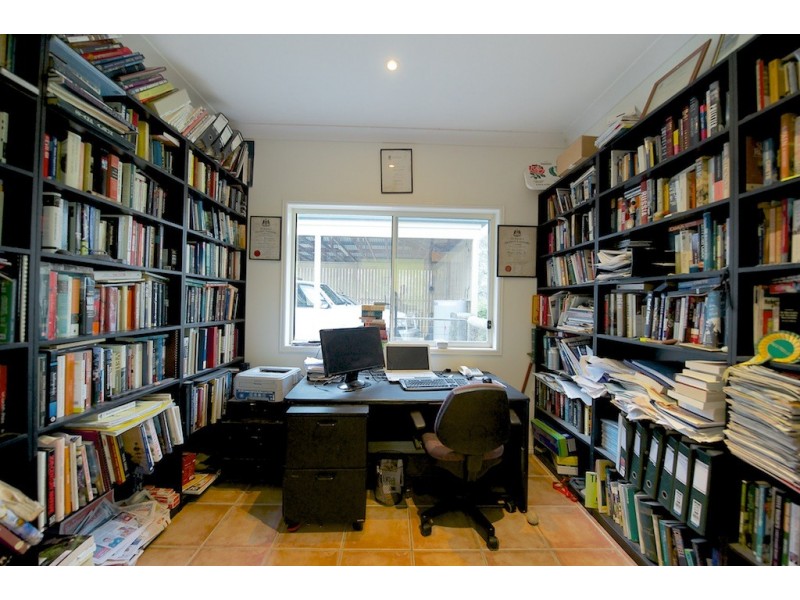 Lot 81 Sheppards Rd, Lake Manchester QLD 4306