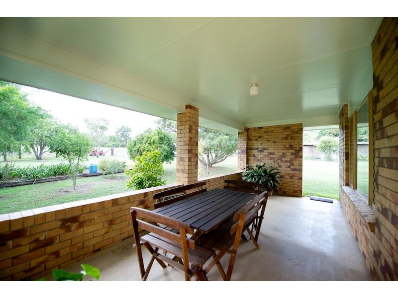 19 Reinbotts Rd, Lowood QLD 4311