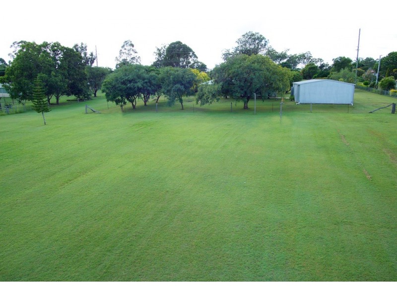 19 Reinbotts Rd, Lowood QLD 4311