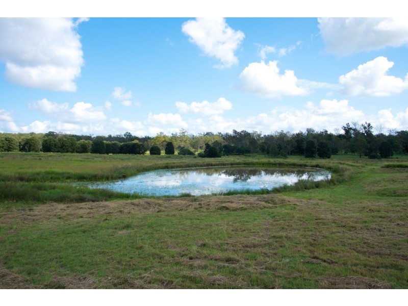 19 Reinbotts Rd, Lowood QLD 4311