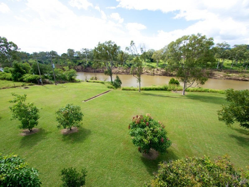 163 Lindemans Rd, Lowood QLD 4311