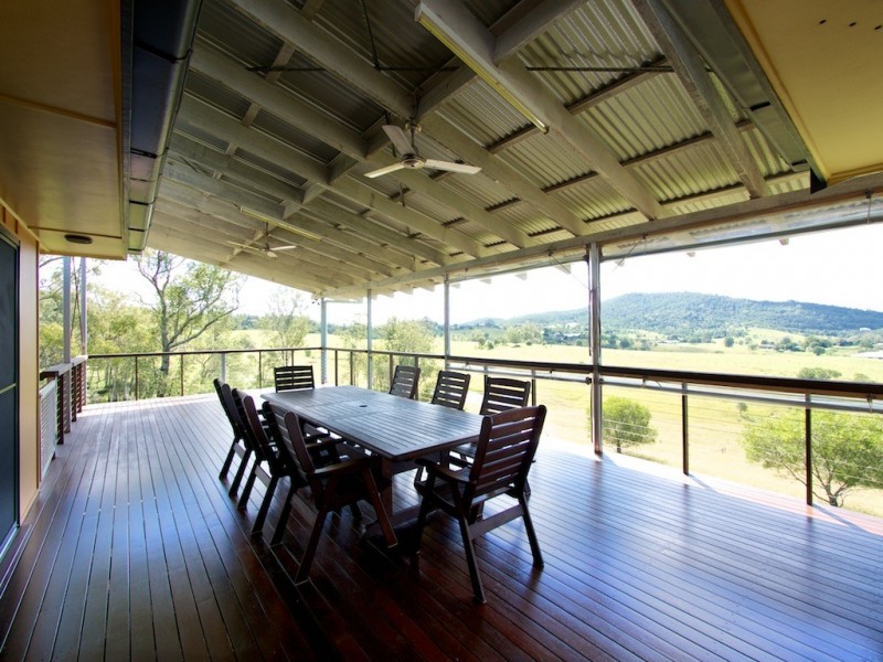 48 Sherlocks Rd, Pine Mountain QLD 4306