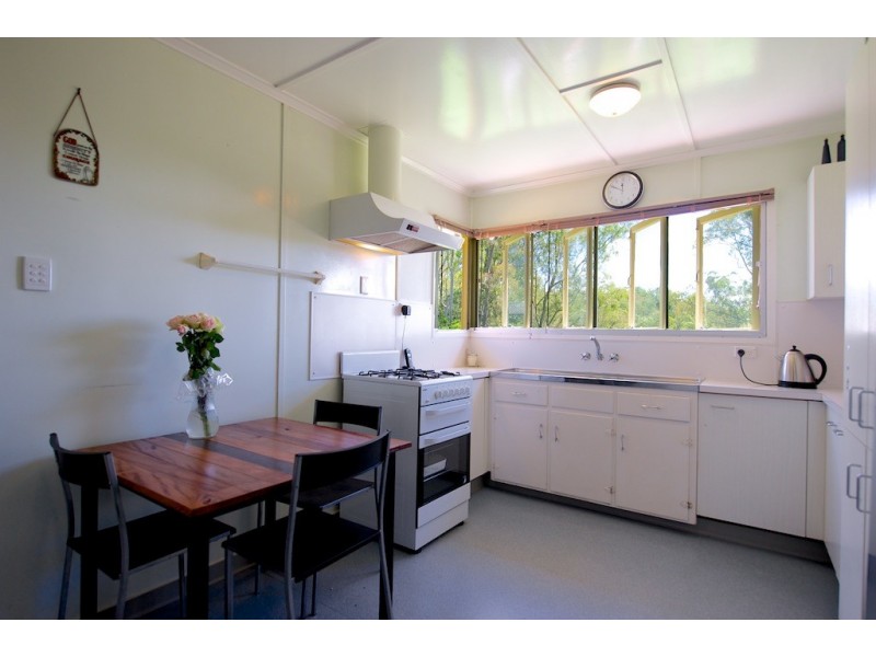 48 Sherlocks Rd, Pine Mountain QLD 4306