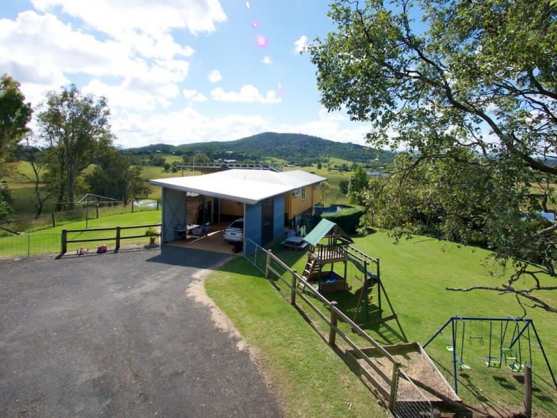 48 Sherlocks Rd, Pine Mountain QLD 4306
