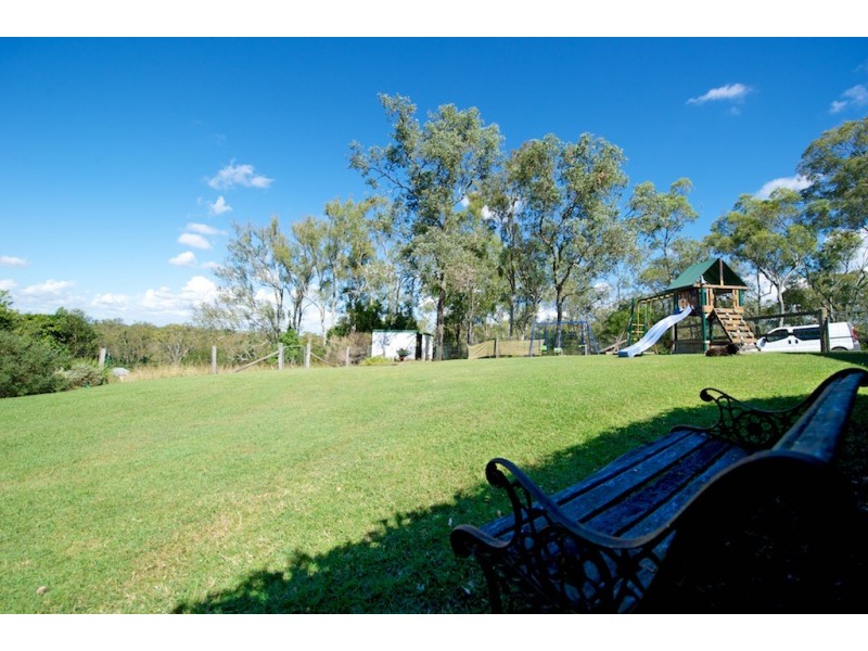 48 Sherlocks Rd, Pine Mountain QLD 4306