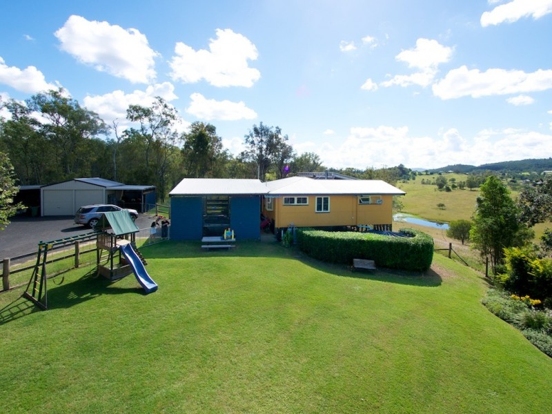 48 Sherlocks Rd, Pine Mountain QLD 4306
