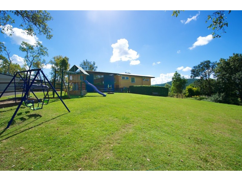 48 Sherlocks Rd, Pine Mountain QLD 4306