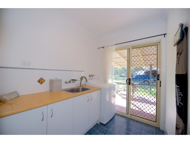 74 Borallon Station Rd, Pine Mountain QLD 4306