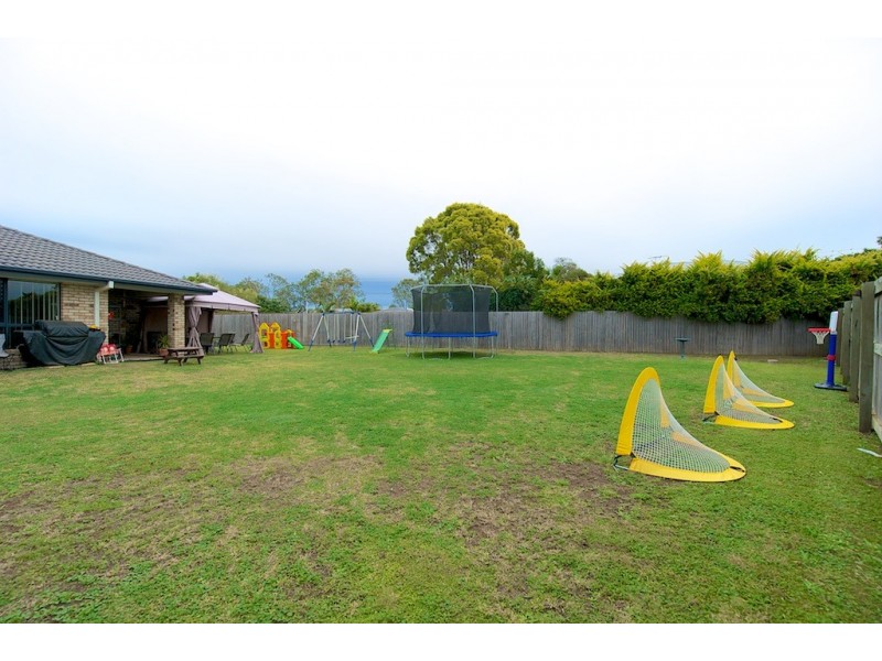 20 Nicole Place, Yamanto QLD 4305
