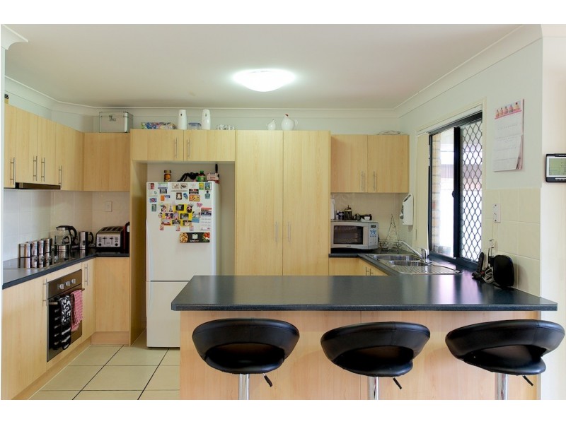 20 Nicole Place, Yamanto QLD 4305