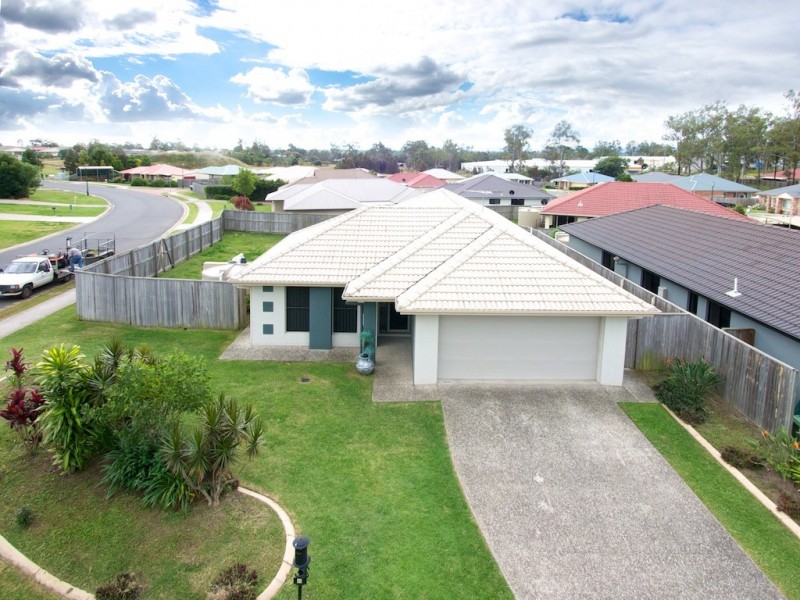 33 Nuala Street, Yamanto QLD 4305