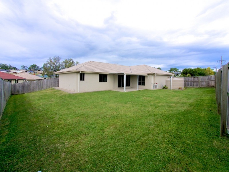 33 Nuala Street, Yamanto QLD 4305