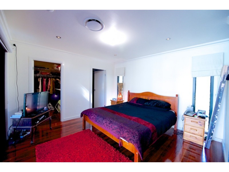 443 Brisbane Valley Highway, Pine Mountain QLD 4306