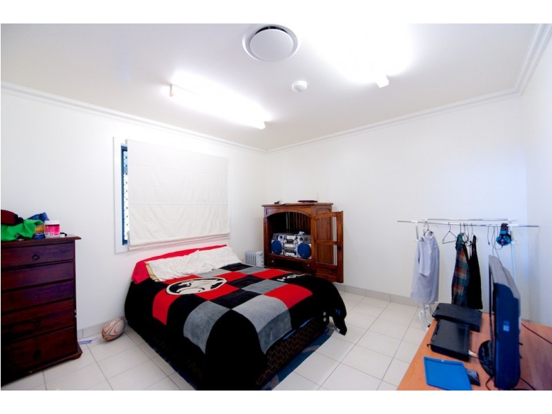 443 Brisbane Valley Highway, Pine Mountain QLD 4306